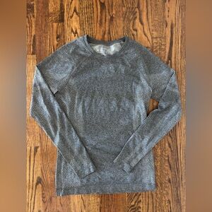 Figs Seamless Gray Top